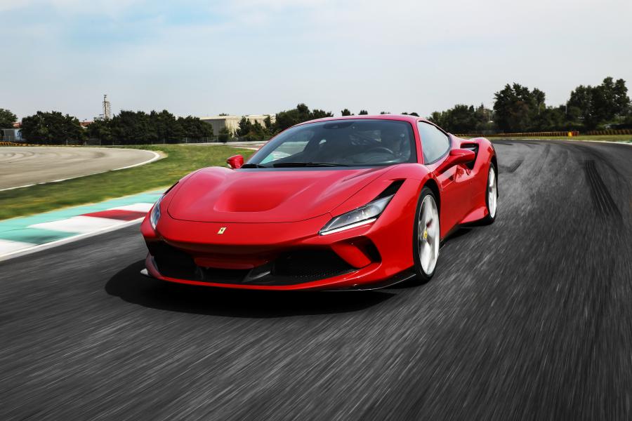  Ferrari F8 Tributo 2019 года  (фото 24 из 52)